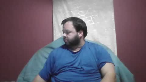 Snapshot of bigbear3287 chatting on 11/14/25, 06:45 Liam online show from 11/14/25, 06:45