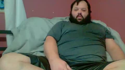 Snapshot of bigbear3287 chatting on 02/05/26, 07:57 Liam online show from 02/05/26, 07:57