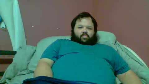 Snapshot of bigbear3287 chatting on 02/12/26, 09:04 Liam online show from 02/12/26, 09:04