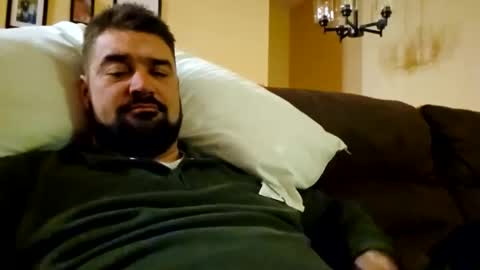 Snapshot of bigbear39x chatting on 12/17/25, 04:18 bigbear39x online show from 12/17/25, 04:18