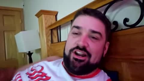 Snapshot of bigbear39x chatting on 12/18/25, 05:24 bigbear39x online show from 12/18/25, 05:24