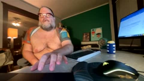 Snapshot of bigbearlittlebear2 chatting on 12/22/25, 09:06 Bear Woods online show from 12/22/25, 09:06