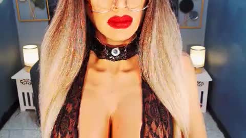 Loraine Cruz online show from 06/24/26, 07:18