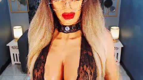 Loraine Cruz online show from 07/01/26, 08:38