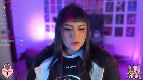 Snapshot of bigboobs_cloe chatting on 11/11/25, 05:29 bigboobs cloe online show from 11/11/25, 05:29