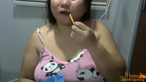 Snapshot of bigboobslyn chatting on 11/20/25, 03:45 bigboobslyn online show from 11/20/25, 03:45