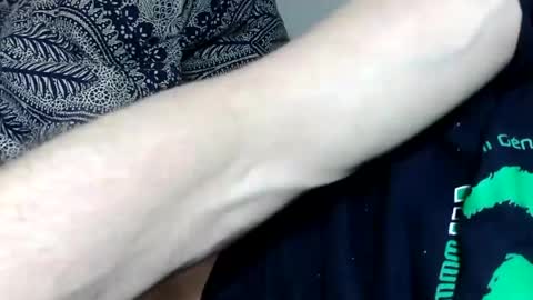 Snapshot of bigboyjinn chatting on 12/24/24, 08:27 Jinn online show from 12/24/24, 08:27