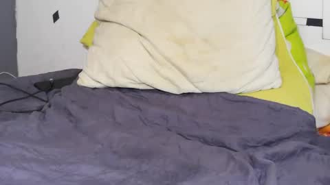 Snapshot of bigboyjinn chatting on 01/01/25, 05:33 Jinn online show from 01/01/25, 05:33