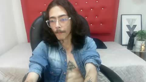 Snapshot of bigcock_robert chatting on 06/20/26, 07:38 ROBB online show from 06/20/26, 07:38