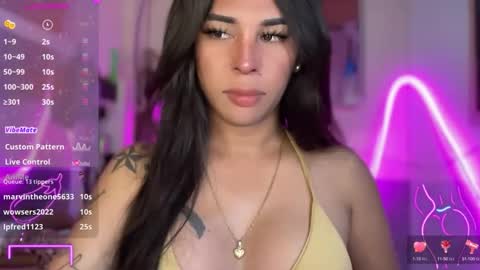 queen amanda online show from 10/16/25, 02:34