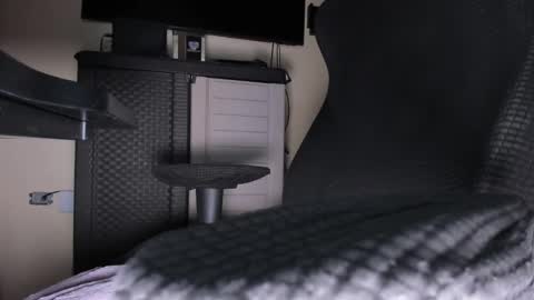 bigcockk23 online show from 02/04/25, 04:50