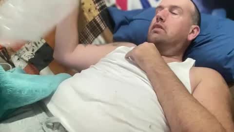 bigcocksuckingslut online show from 11/04/25, 01:27