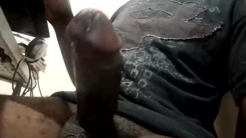 Snapshot of bigd_ja2001 chatting on 02/14/25, 09:43 bigd_ja2001 online show from 02/14/25, 09:43