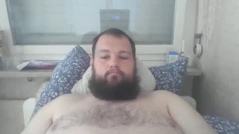 bigdamo95 online show from 10/29/25, 07:43