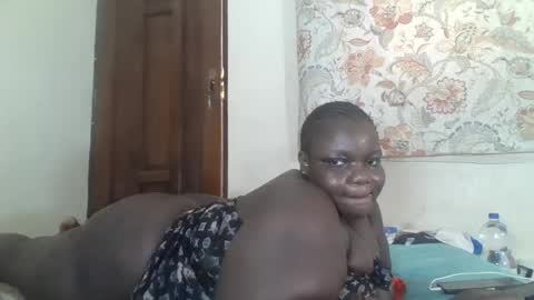 Snapshot of bigdarkass chatting on 07/10/26, 06:28 VIOLET online show from 07/10/26, 06:28