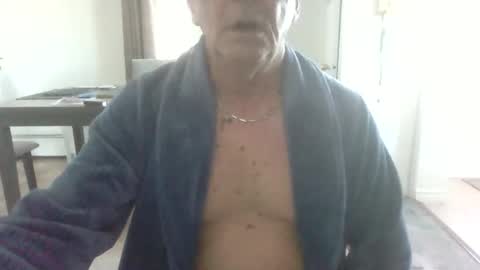 bigdeer581917471 online show from 05/24/26, 10:09