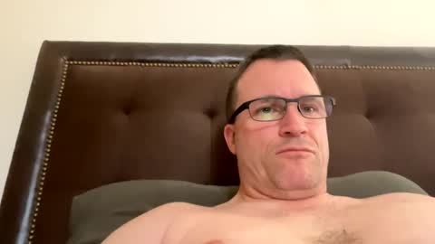 Snapshot of bigger22332233 chatting on 12/10/24, 05:44 bigger22332233 online show from 12/10/24, 05:44