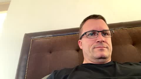 Snapshot of bigger22332233 chatting on 12/31/24, 05:29 bigger22332233 online show from 12/31/24, 05:29