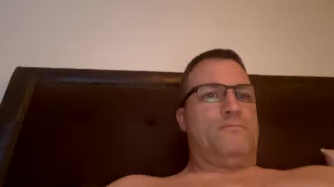 Snapshot of bigger22332233 chatting on 01/10/25, 03:16 bigger22332233 online show from 01/10/25, 03:16