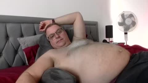 bigguy2014 online show from 04/17/26, 12:19