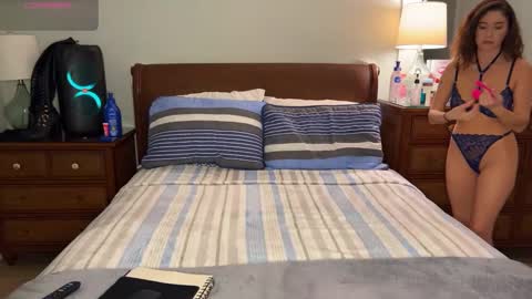 Snapshot of bigguylilmiss chatting on 12/29/24, 10:36 LILLI MATT online show from 12/29/24, 10:36