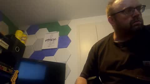 Snapshot of biggydee8989 chatting on 10/28/25, 11:03 biggydee8989 online show from 10/28/25, 11:03