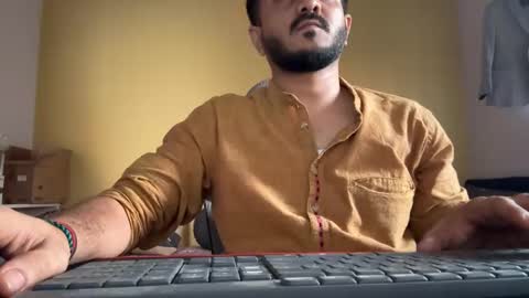 bighandsomesatisfy online show from 04/10/26, 12:10