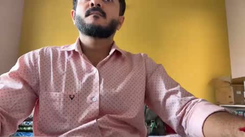 bighandsomesatisfy online show from 04/24/26, 11:23