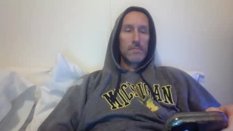 Snapshot of bighugemouthful chatting on 11/06/25, 05:03 Chaz online show from 11/06/25, 05:03
