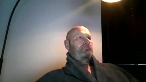 bigmike3339 online show from 12/04/24, 07:50