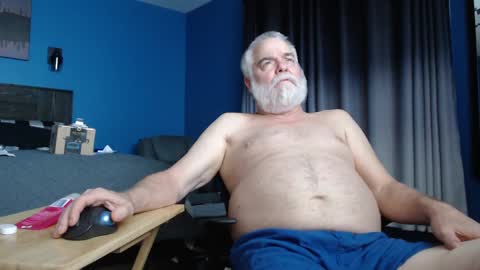 bigmustang_al online show from 12/31/24, 02:40