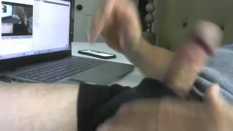 Txbator1 online show from 09/25/25, 03:43