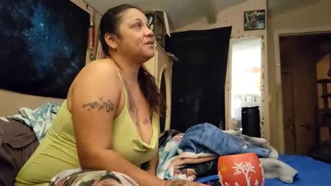 the Mini mami online show from 02/28/25, 06:10