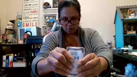 the Mini mami online show from 11/12/25, 08:41