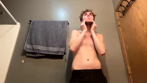 Snapshot of bigskinnyboyshh chatting on 01/10/25, 06:09 bigskinnyboyshh online show from 01/10/25, 06:09