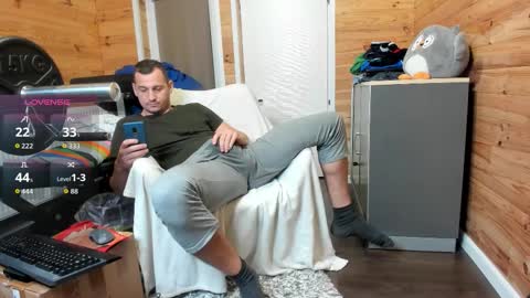 bigsshark online show from 10/29/25, 08:21