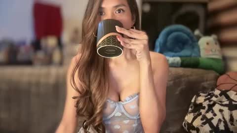 Yna     online show from 01/16/25, 04:50