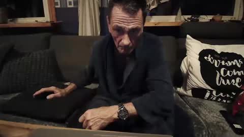 Snapshot of bigswe1 chatting on 12/16/24, 01:21 bigswe1 online show from 12/16/24, 01:21