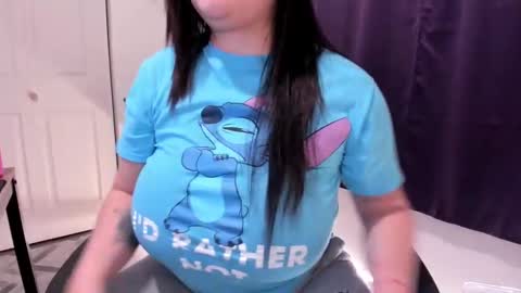 Snapshot of bigt3ti chatting on 01/11/25, 08:11 Nubia online show from 01/11/25, 08:11