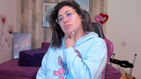 Snapshot of bigt3ti chatting on 10/22/25, 09:09 Nubia online show from 10/22/25, 09:09