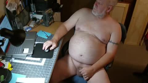 Snapshot of bigthump9999 chatting on 12/26/24, 02:55 bigthump9999 online show from 12/26/24, 02:55