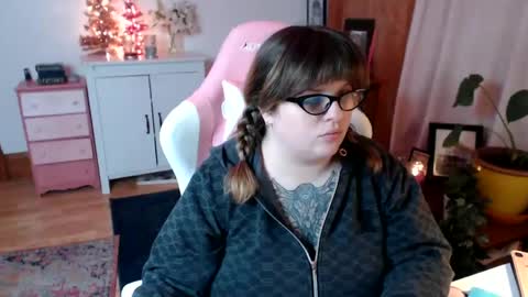 Morgan Lafeuille online show from 12/20/24, 02:08