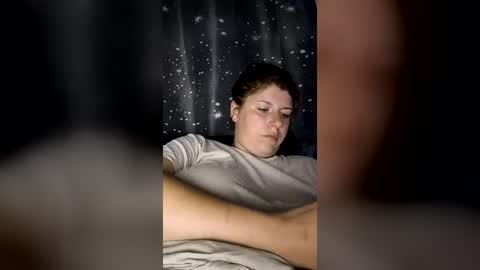 Snapshot of bigtitslala chatting on 06/15/26, 08:55 bigtitslala online show from 06/15/26, 08:55