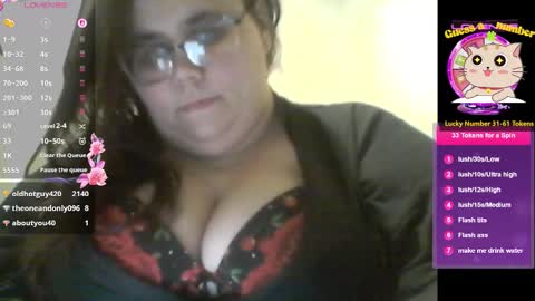 Snapshot of bigtitsrus99 chatting on 03/16/26, 06:50 bigtitsrus99 online show from 03/16/26, 06:50
