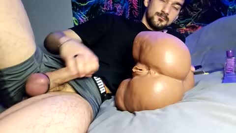 Snapshot of bigwhitecock_liam chatting on 05/30/26, 05:54 bigwhitecock_liam online show from 05/30/26, 05:54