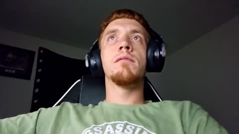 Snapshot of bigwhited2115 chatting on 09/25/25, 07:45 Onlyfans redheadedwhitedick online show from 09/25/25, 07:45