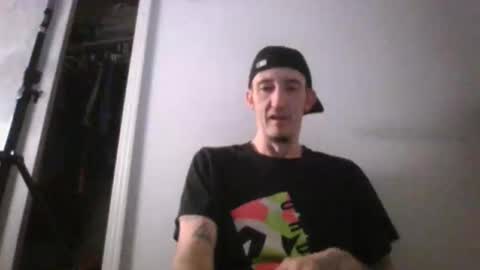 Snapshot of bigwhtrooster412 chatting on 03/03/26, 02:18 BigWhtRooster412 online show from 03/03/26, 02:18