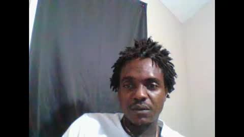 Snapshot of bigwood007954165 chatting on 09/23/25, 05:21 Bigwood14 online show from 09/23/25, 05:21