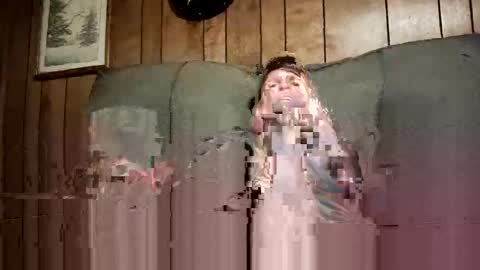 Snapshot of bigwytecock1979 chatting on 12/28/24, 01:29 bigwytecock1979 online show from 12/28/24, 01:29