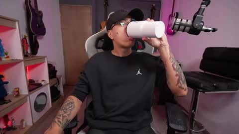 bigxboy96 online show from 06/03/26, 02:03